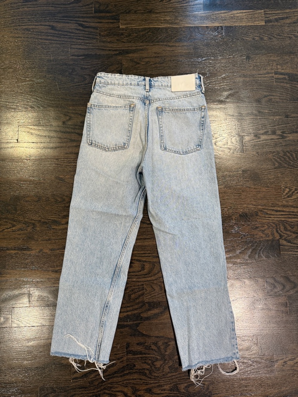 Zara Light Wash Jeans - Picture 3 of 4